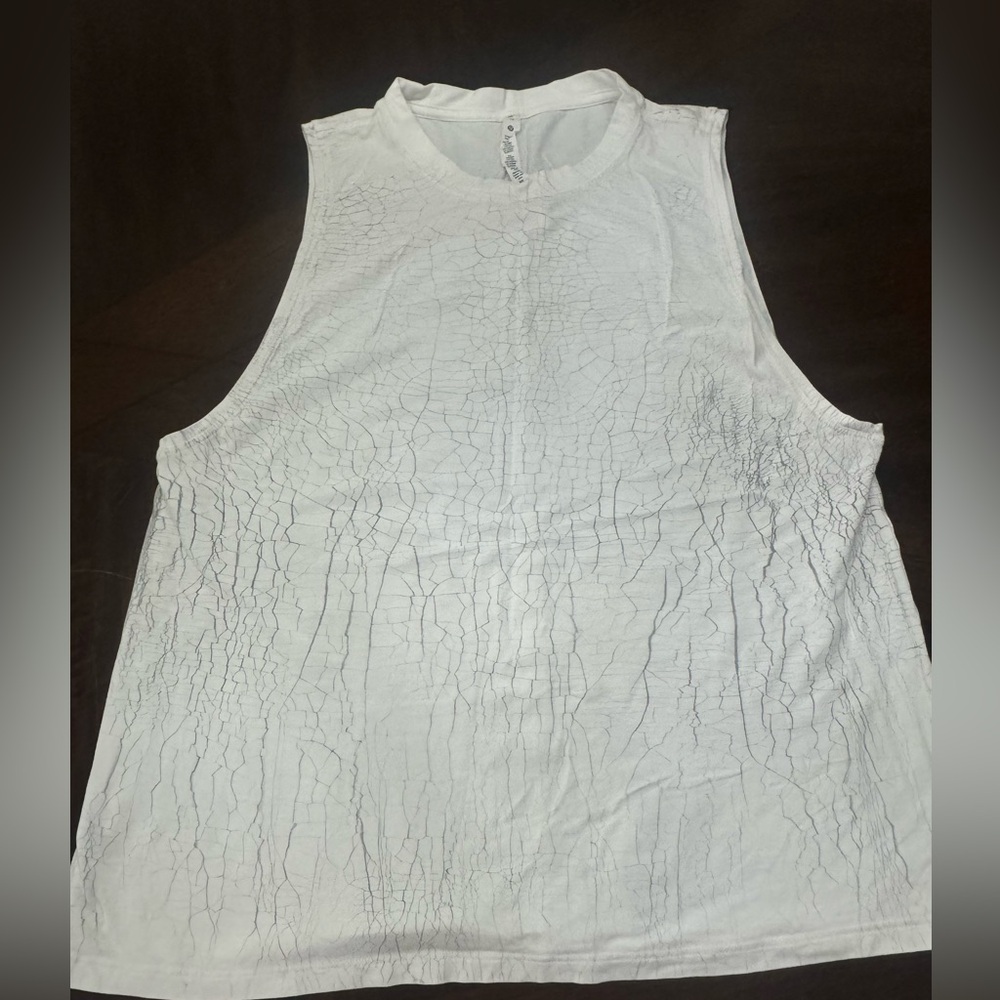 Lululemon muscle tank size 10 like new